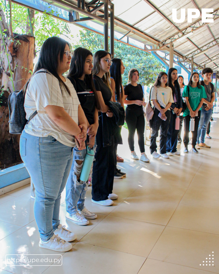 Curso de Admisión: Carrera de Odontología